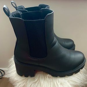 Women's Black Boots